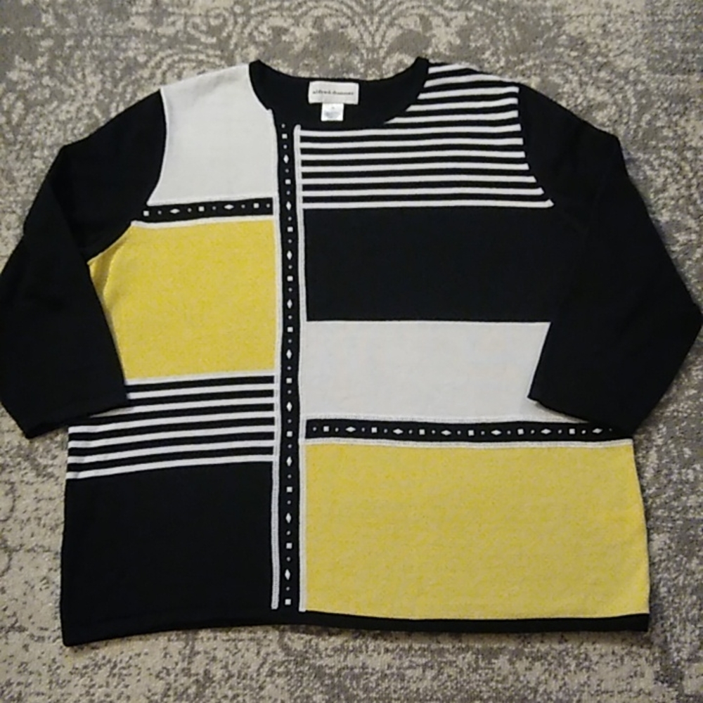 Women's Alfred Dunner sweater size XL